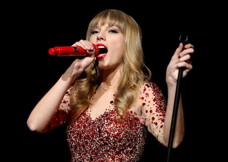 Taylor Swift at KIIS FM's 2012 Jingle Ball — photo 104