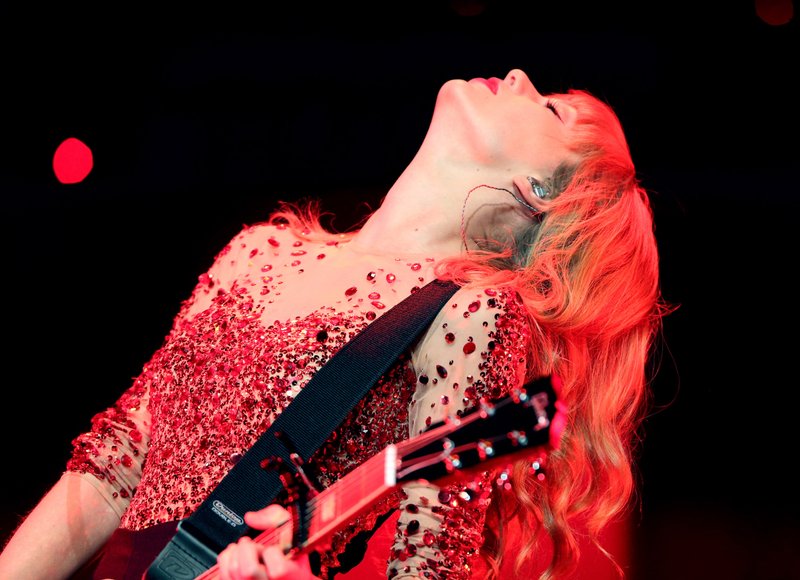 Taylor Swift at KIIS FM's 2012 Jingle Ball — photo 109