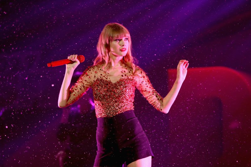 Taylor Swift at KIIS FM's 2012 Jingle Ball — photo 131