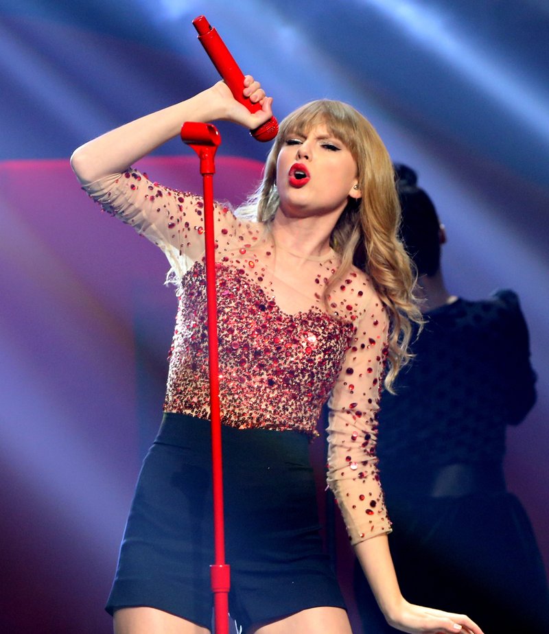Taylor Swift at KIIS FM's 2012 Jingle Ball — photo 145