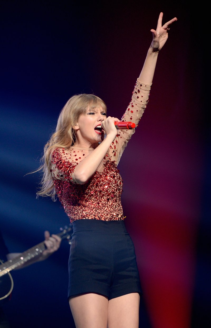 Taylor Swift at KIIS FM's 2012 Jingle Ball — photo 263