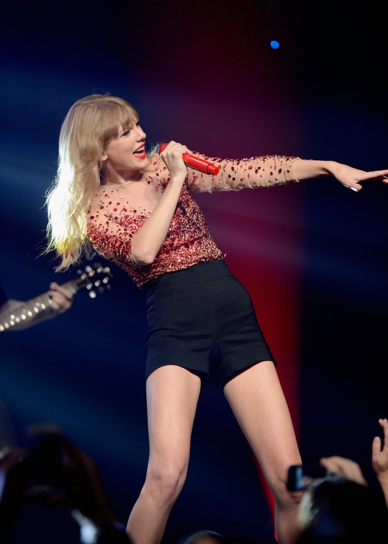 Taylor Swift at KIIS FM's 2012 Jingle Ball — photo 289