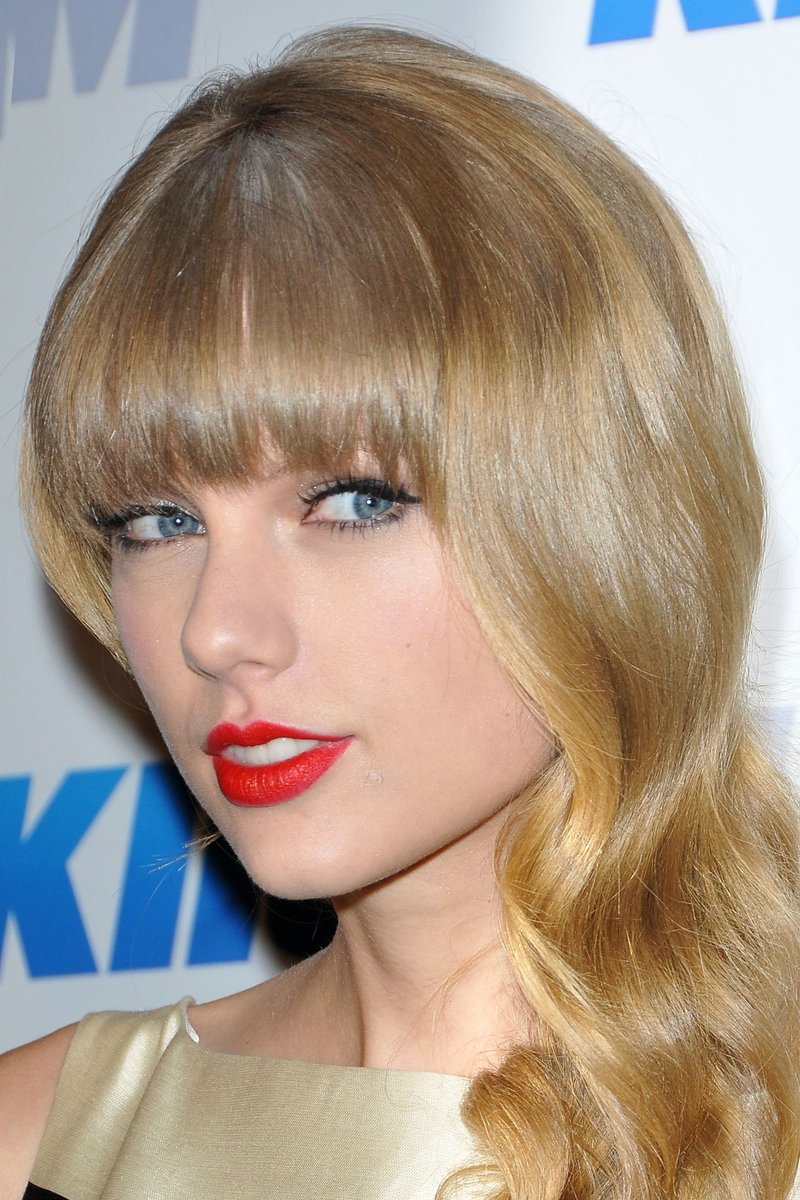 Taylor Swift at KIIS FM's 2012 Jingle Ball — photo 448