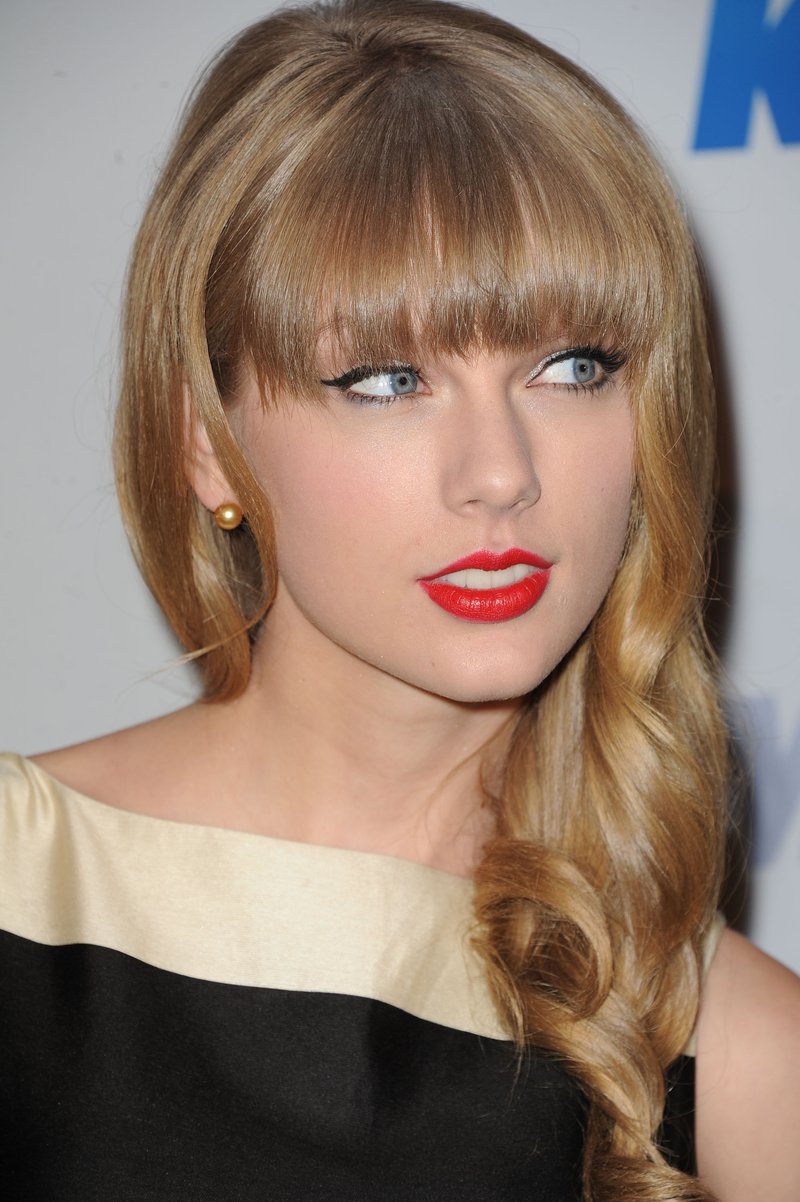 Taylor Swift at KIIS FM's 2012 Jingle Ball — photo 454