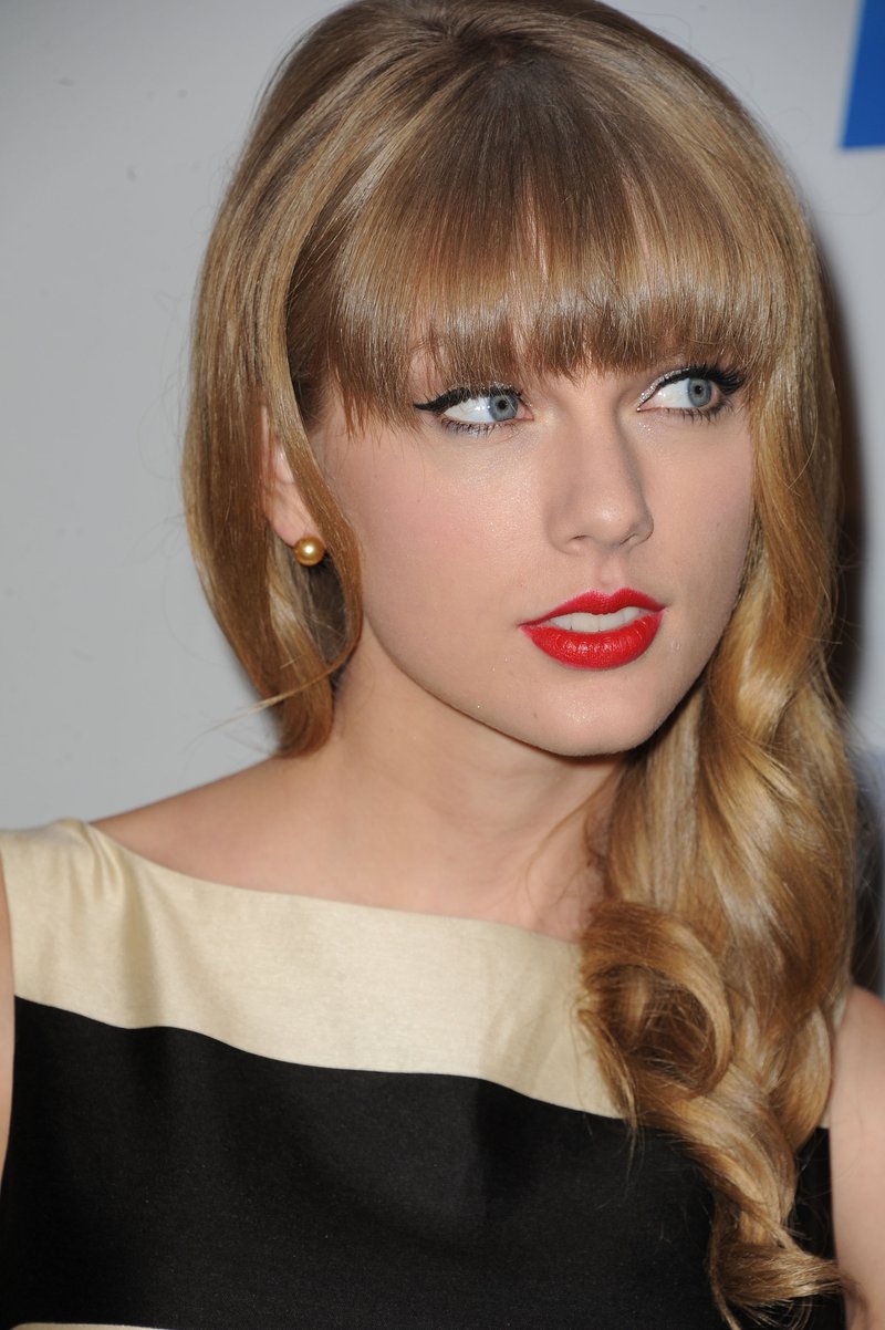 Taylor Swift at KIIS FM's 2012 Jingle Ball — photo 455