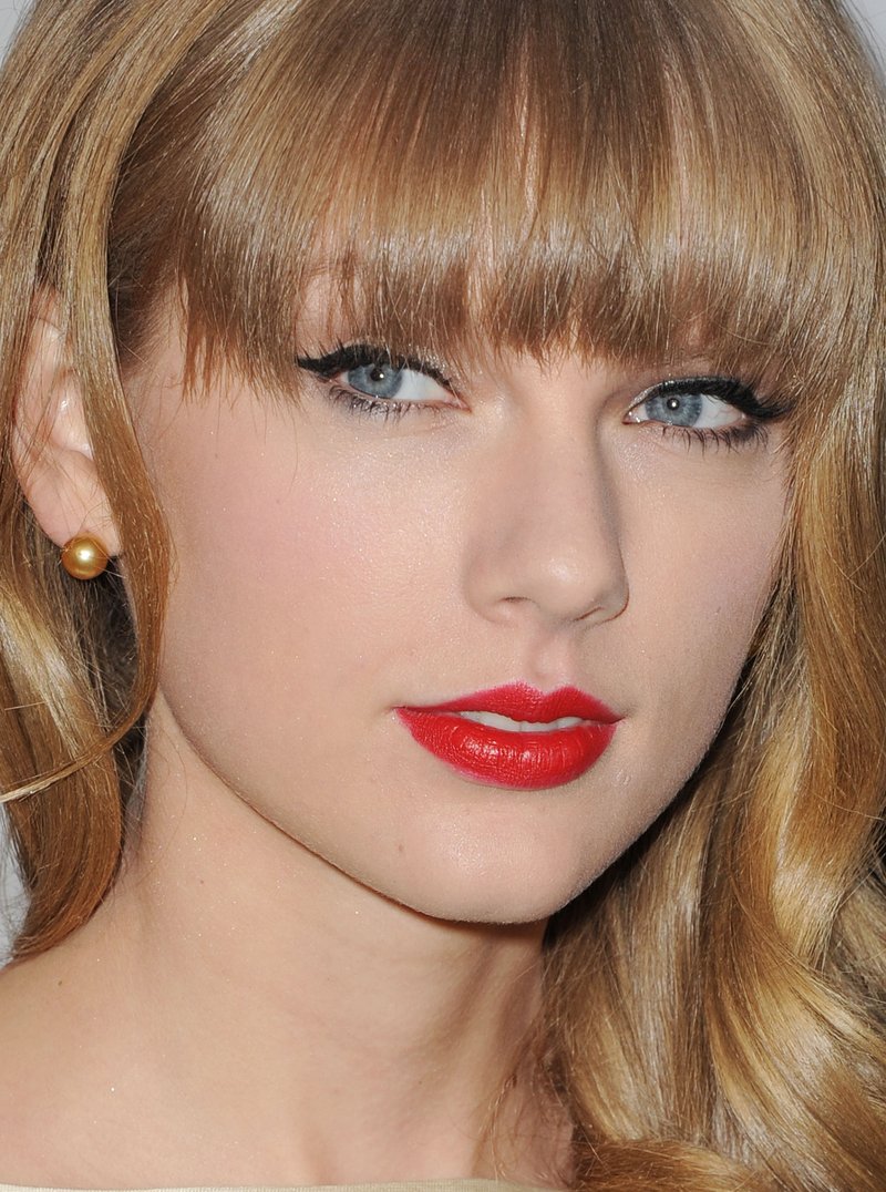 Taylor Swift at KIIS FM's 2012 Jingle Ball — photo 466