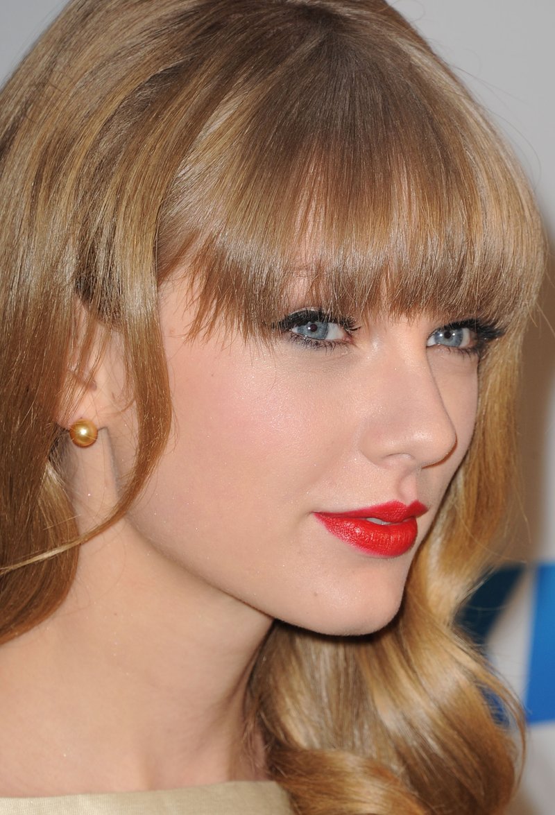 Taylor Swift at KIIS FM's 2012 Jingle Ball — photo 470