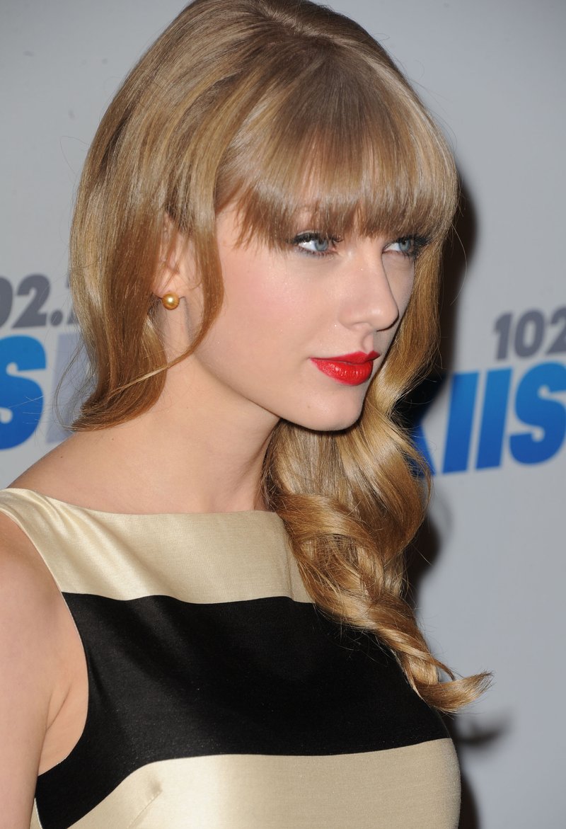 Taylor Swift at KIIS FM's 2012 Jingle Ball — photo 473