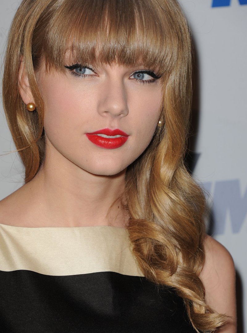 Taylor Swift at KIIS FM's 2012 Jingle Ball — photo 474