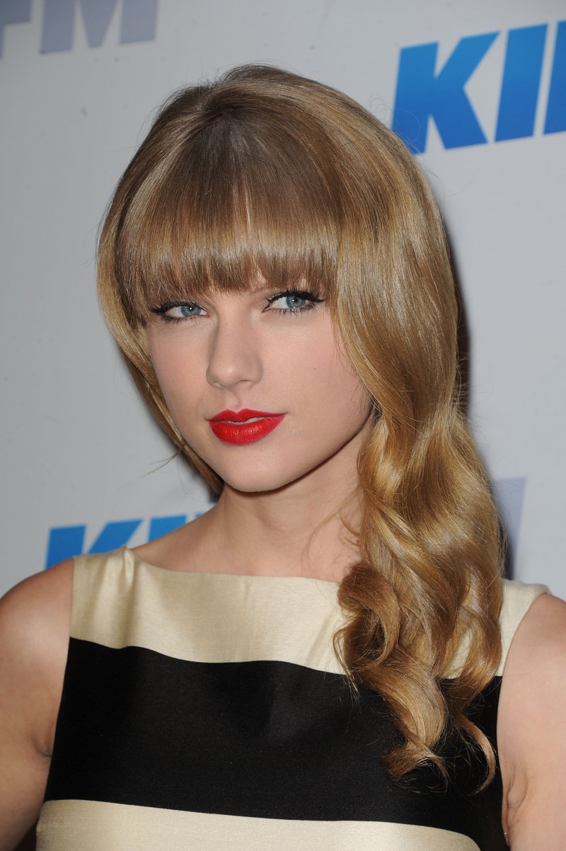 Taylor Swift at KIIS FM's 2012 Jingle Ball — photo 480
