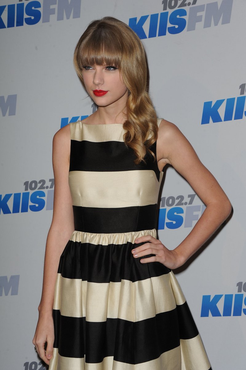 Taylor Swift at KIIS FM's 2012 Jingle Ball — photo 486