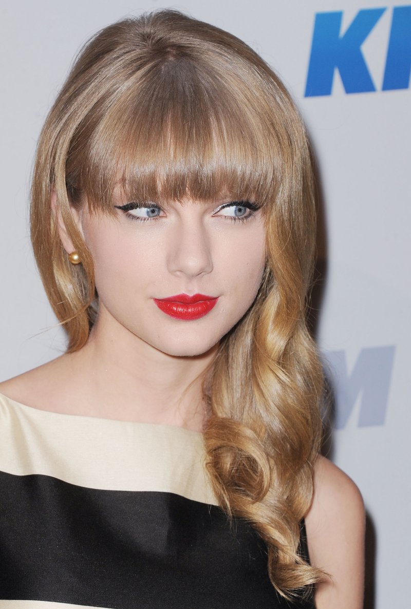 Taylor Swift at KIIS FM's 2012 Jingle Ball — photo 489