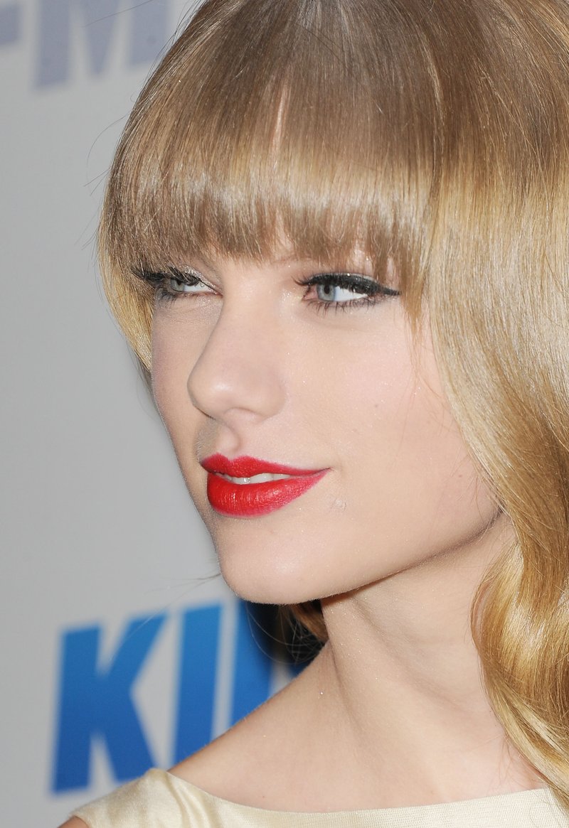 Taylor Swift at KIIS FM's 2012 Jingle Ball — photo 491