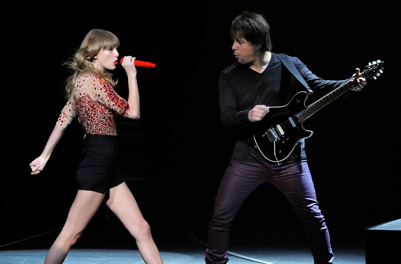 Taylor Swift at KIIS FM's 2012 Jingle Ball — photo 498