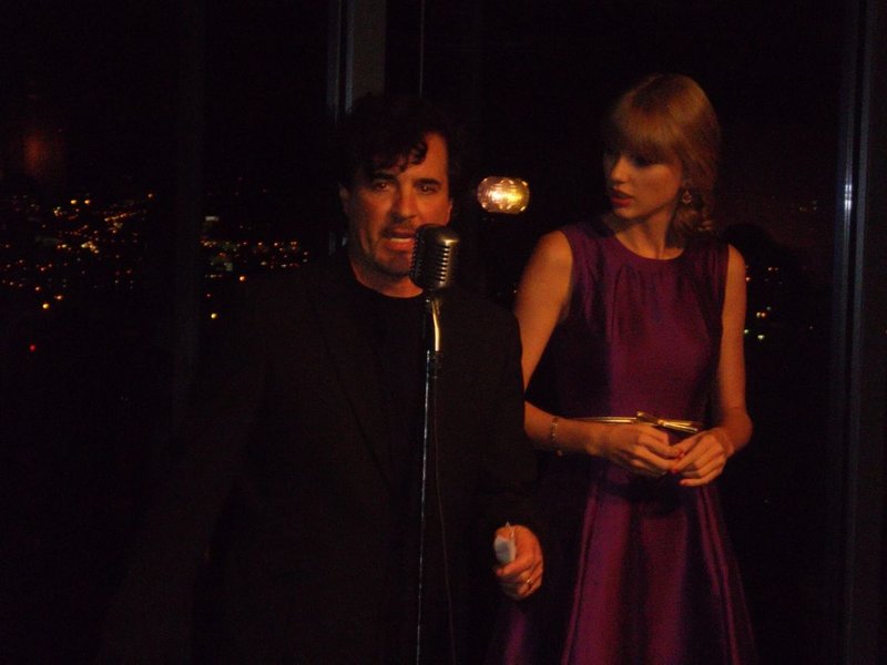 Taylor Swift at Red Album Launch Party — photo 11