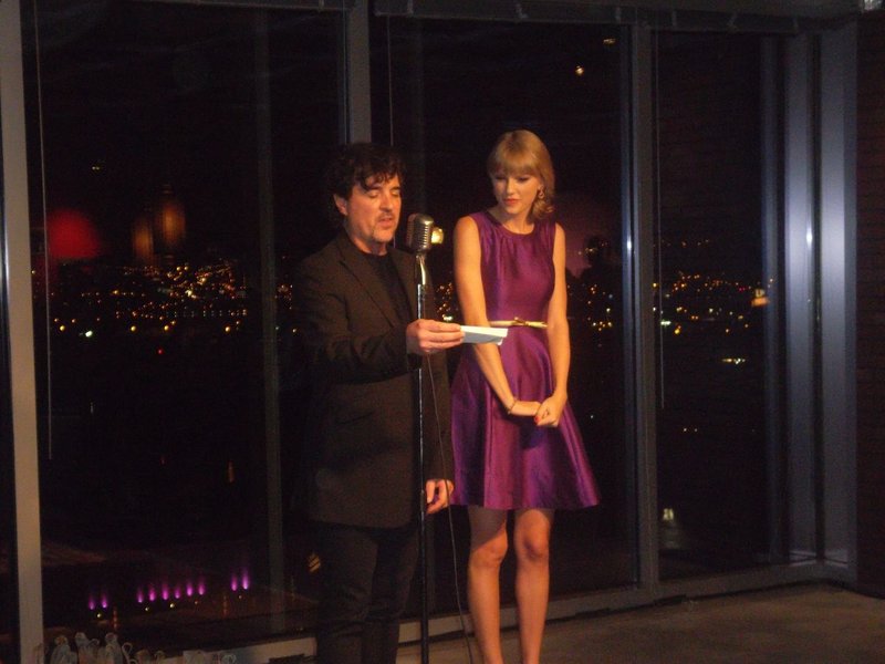 Taylor Swift at Red Album Launch Party — photo 12