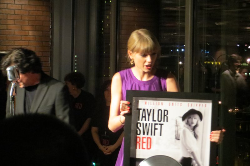 Taylor Swift at Red Album Launch Party — photo 20