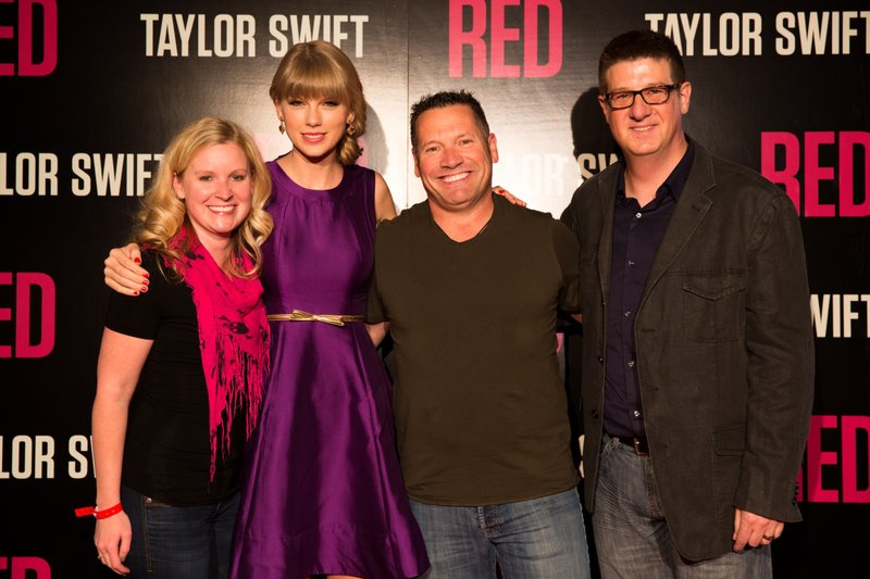 Taylor Swift at Red Album Launch Party — photo 21
