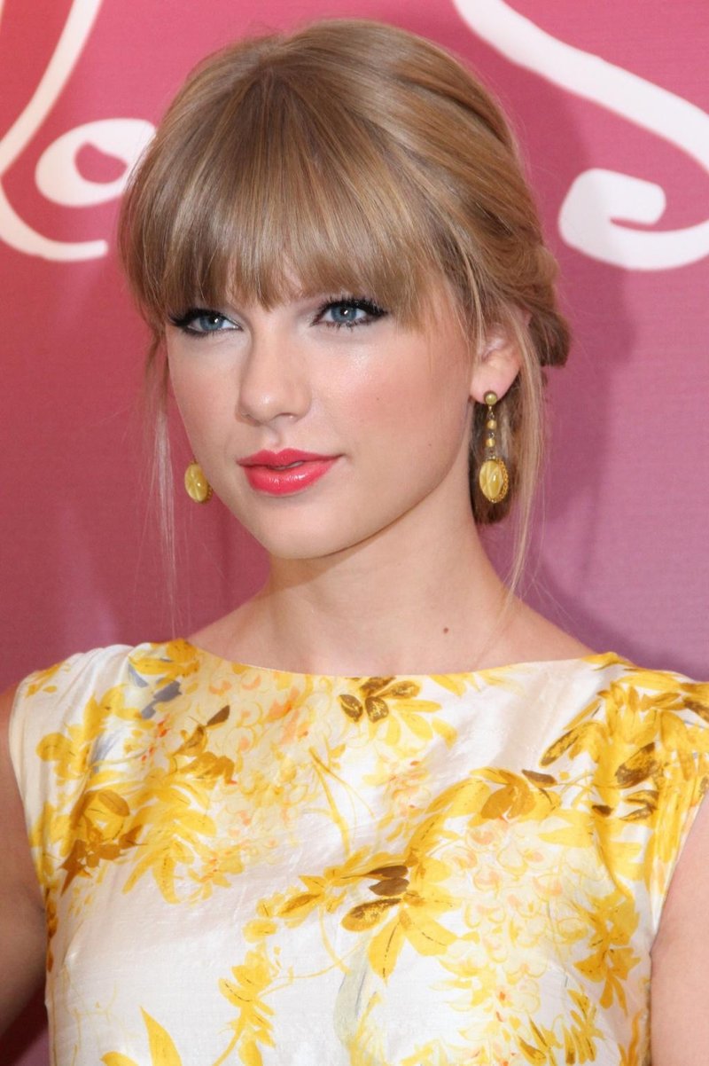 Taylor Swift at Red Rio de Janeiro Press Conference — photo 6