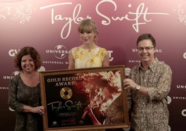 Taylor Swift at Red Rio de Janeiro Press Conference — photo 35