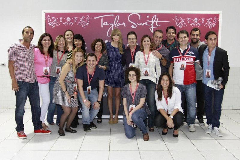 Taylor Swift at Rio de Janeiro Meet & Greet — photo 34