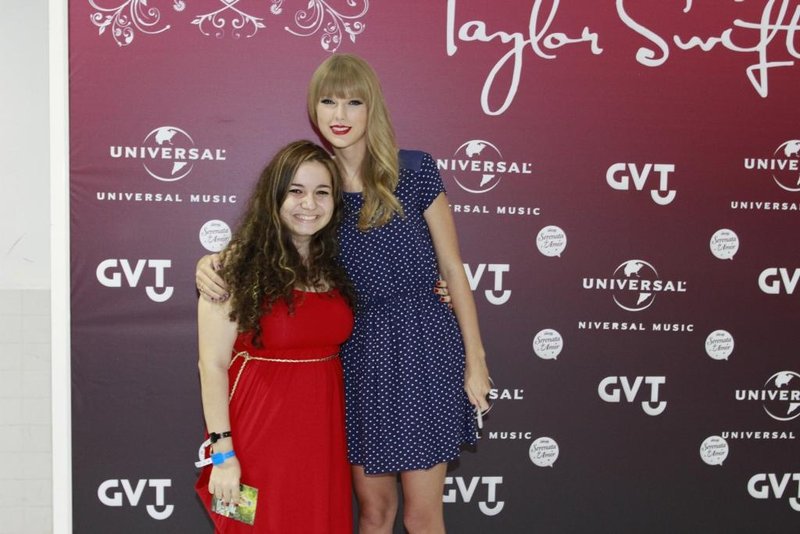 Taylor Swift at Rio de Janeiro Meet & Greet — photo 40