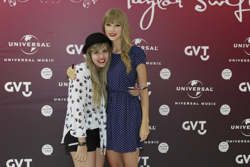 Taylor Swift at Rio de Janeiro Meet & Greet — photo 55
