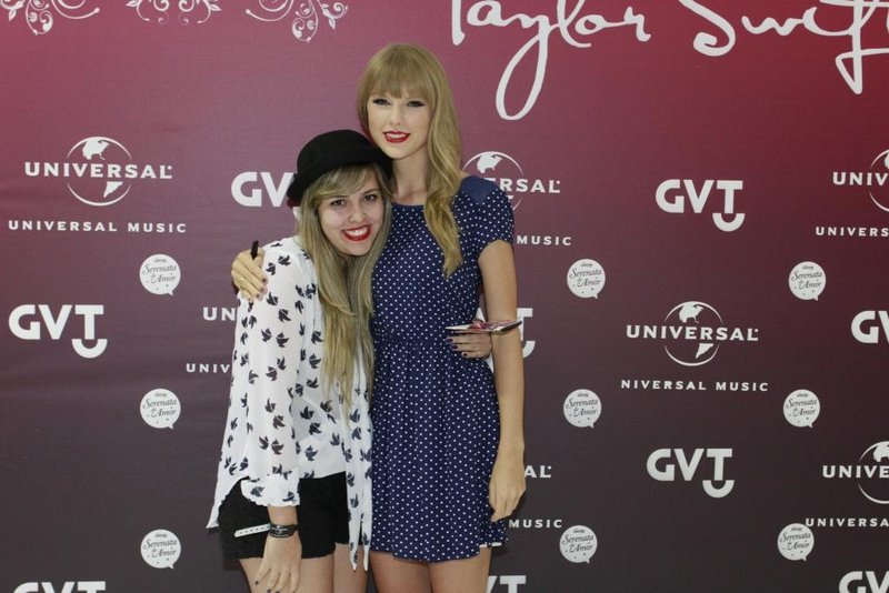 Taylor Swift at Rio de Janeiro Meet & Greet — photo 57