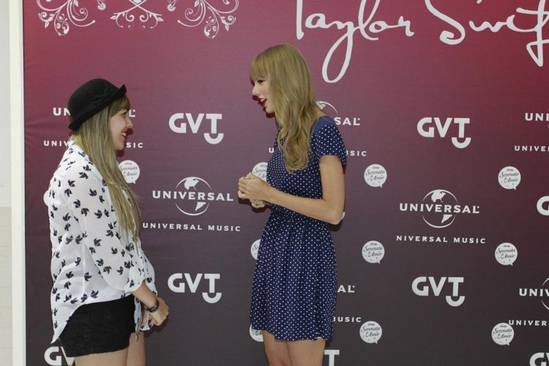 Taylor Swift at Rio de Janeiro Meet & Greet — photo 58