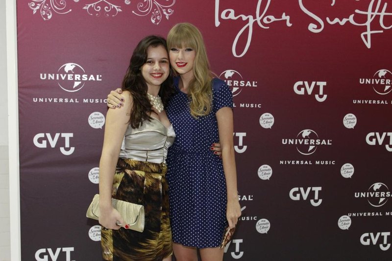 Taylor Swift at Rio de Janeiro Meet & Greet — photo 60