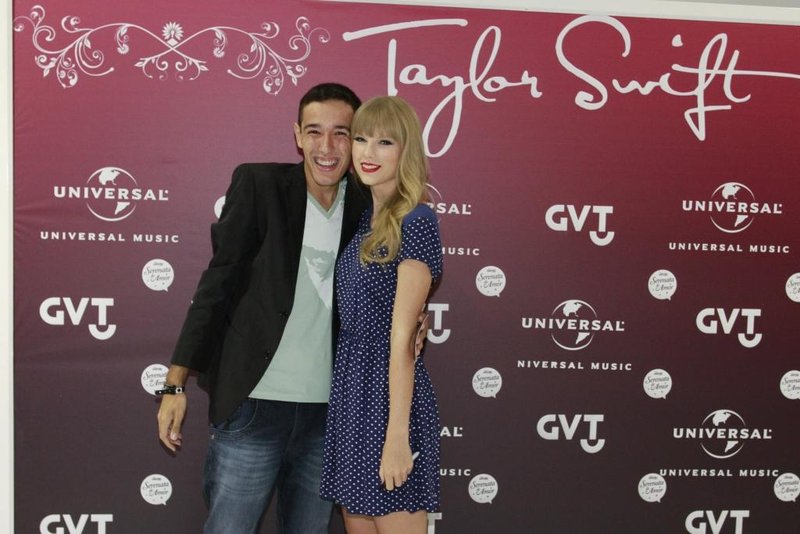 Taylor Swift at Rio de Janeiro Meet & Greet — photo 62
