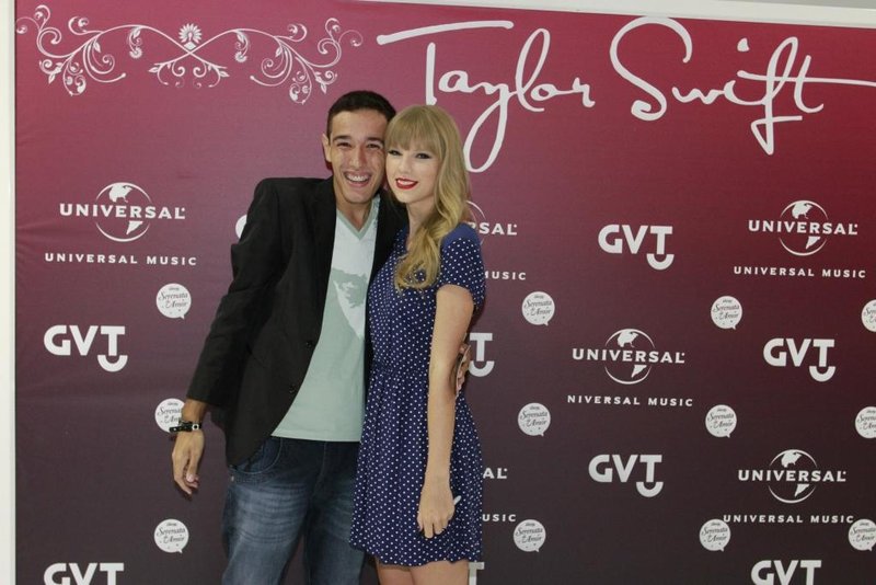 Taylor Swift at Rio de Janeiro Meet & Greet — photo 63