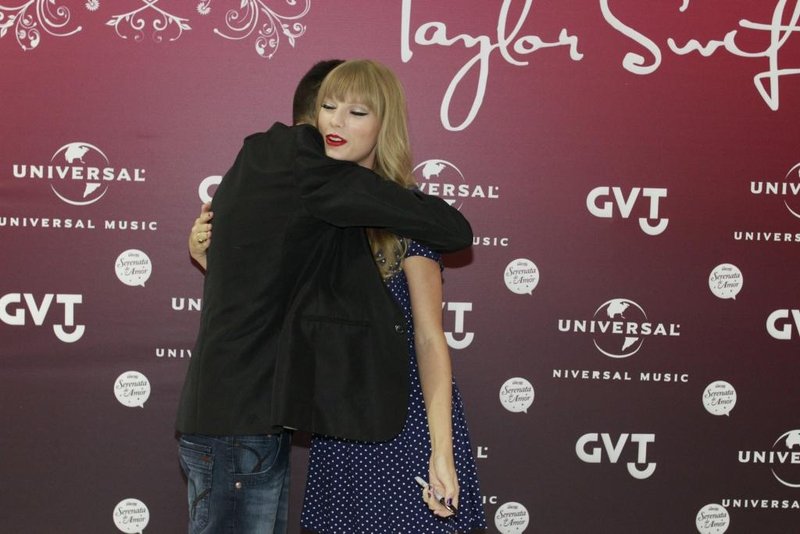 Taylor Swift at Rio de Janeiro Meet & Greet — photo 66