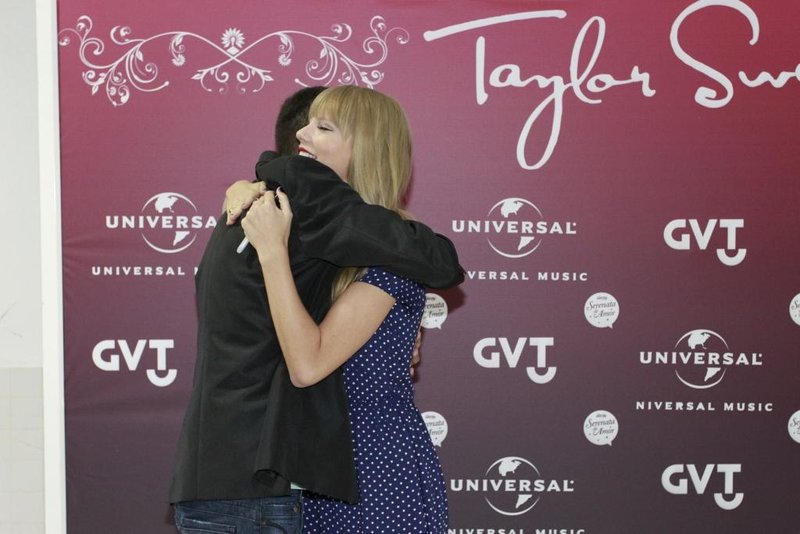 Taylor Swift at Rio de Janeiro Meet & Greet — photo 70