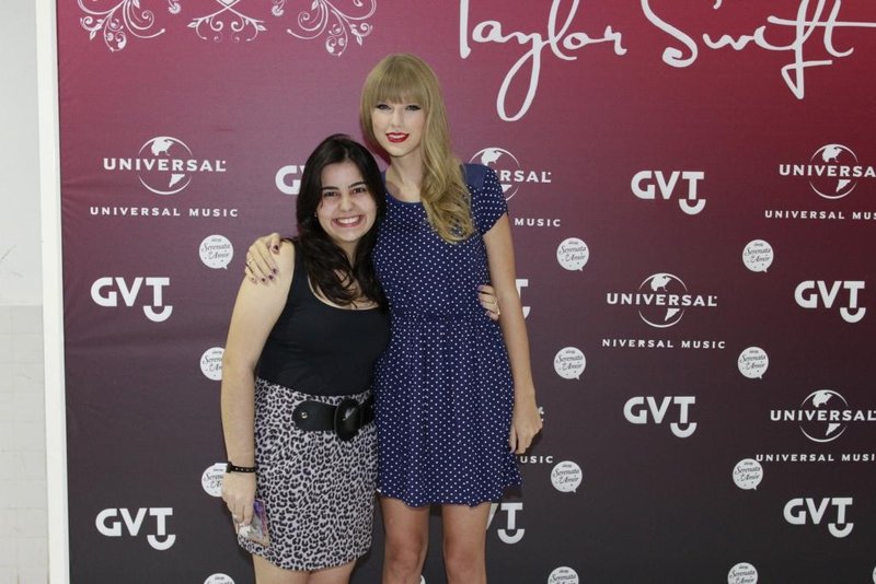 Taylor Swift at Rio de Janeiro Meet & Greet — photo 71