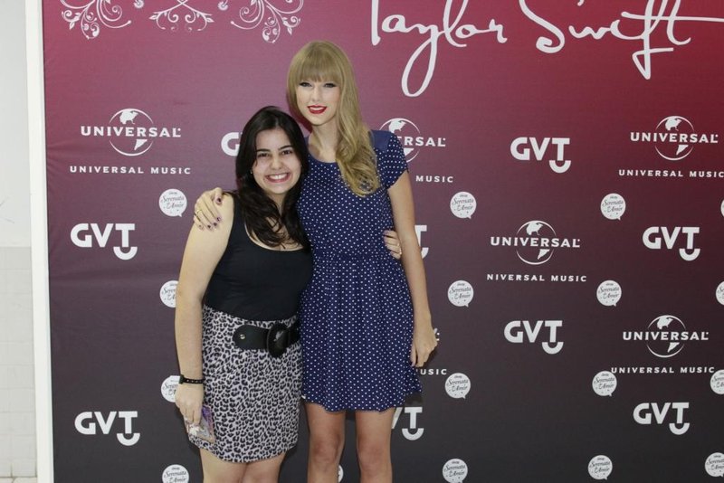 Taylor Swift at Rio de Janeiro Meet & Greet — photo 72