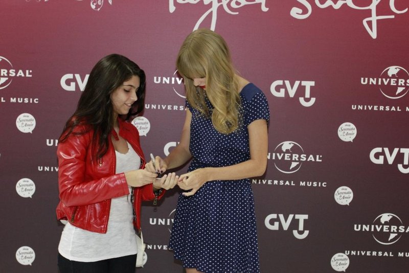 Taylor Swift at Rio de Janeiro Meet & Greet — photo 92
