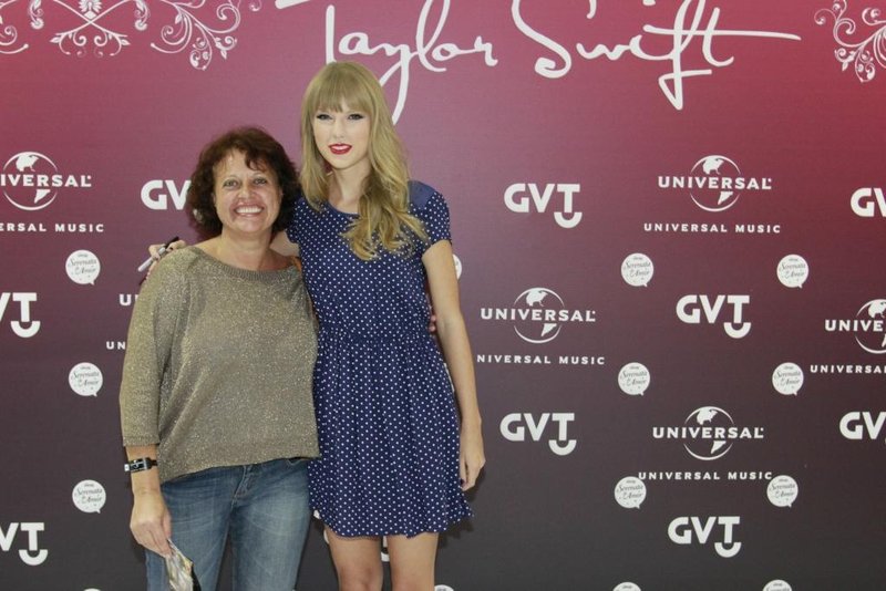 Taylor Swift at Rio de Janeiro Meet & Greet — photo 102