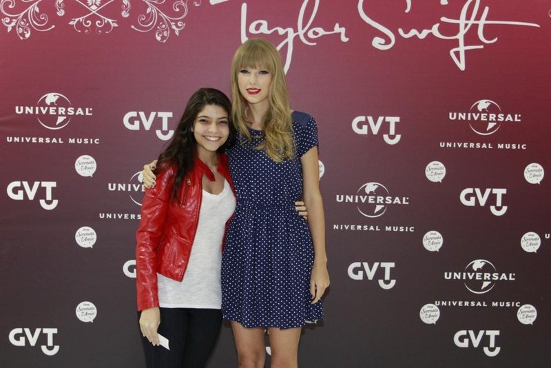 Taylor Swift at Rio de Janeiro Meet & Greet — photo 112