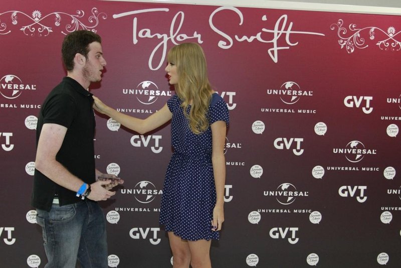 Taylor Swift at Rio de Janeiro Meet & Greet — photo 115