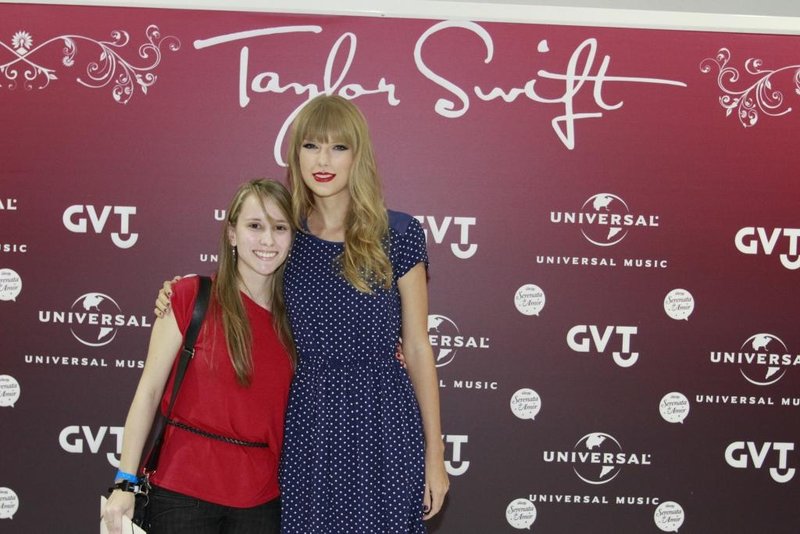 Taylor Swift at Rio de Janeiro Meet & Greet — photo 124