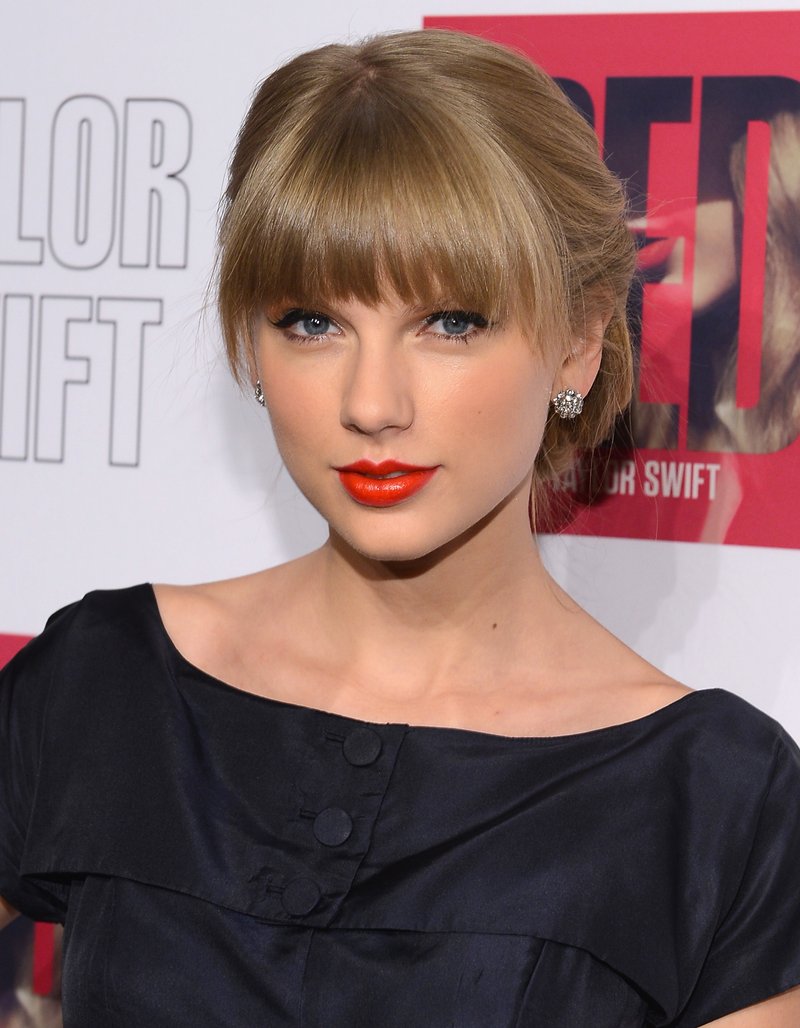 Taylor Swift at Target Red Deluxe Edition CD Release Launch Party — photo 5