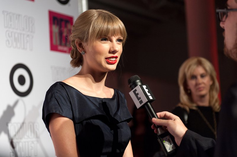 Taylor Swift at Target Red Deluxe Edition CD Release Launch Party — photo 48