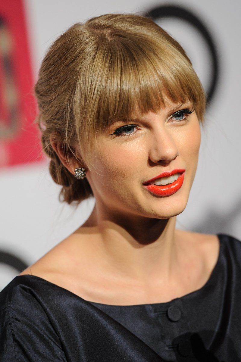 Taylor Swift at Target Red Deluxe Edition CD Release Launch Party — photo 75
