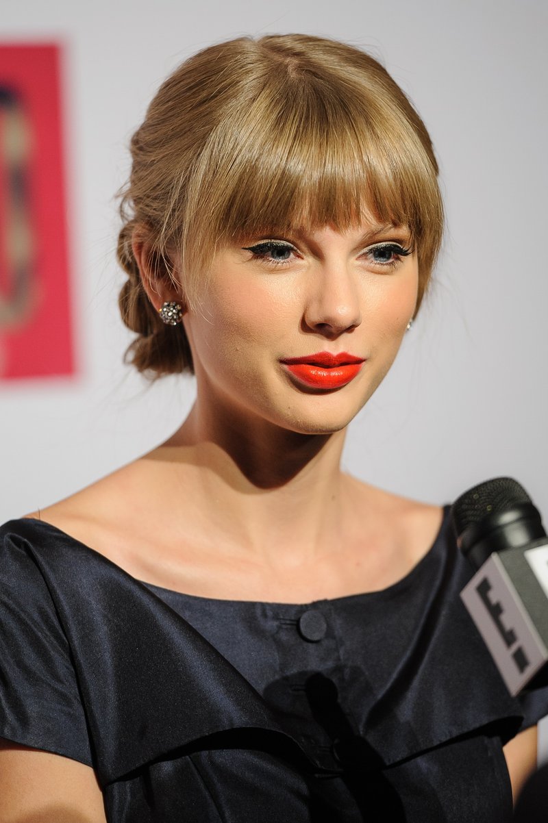 Taylor Swift at Target Red Deluxe Edition CD Release Launch Party — photo 81
