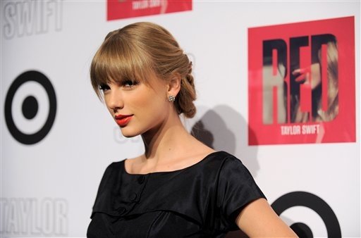 Taylor Swift at Target Red Deluxe Edition CD Release Launch Party — photo 94