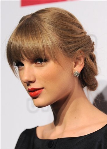 Taylor Swift at Target Red Deluxe Edition CD Release Launch Party — photo 106
