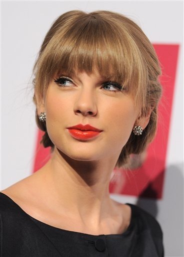 Taylor Swift at Target Red Deluxe Edition CD Release Launch Party — photo 107