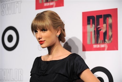 Taylor Swift at Target Red Deluxe Edition CD Release Launch Party — photo 113
