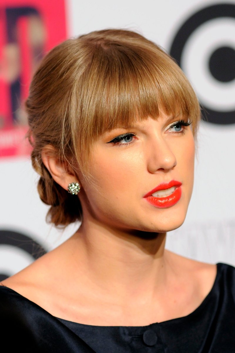 Taylor Swift at Target Red Deluxe Edition CD Release Launch Party — photo 127